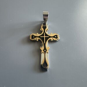 Vintage Silver / Black Tone Graphic Design Cross Pendant 24 Inch Chain Necklace